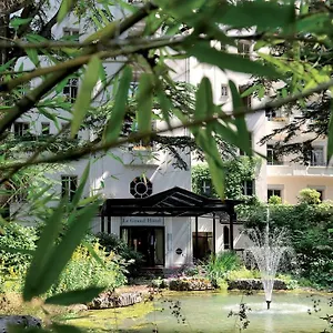domaine-de-divonne.hotels-rhonealpes.com/